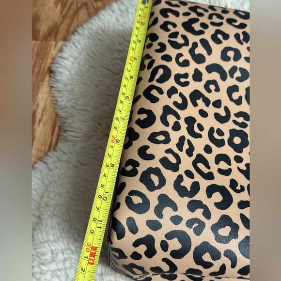 Kate Spade New York Harper Satchel - Picture 15 of 16